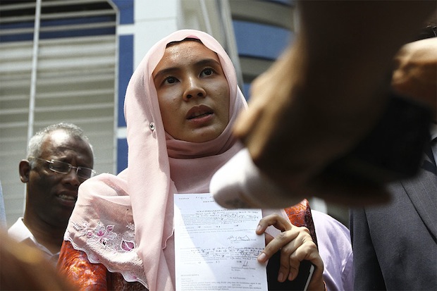 Nurul Izzah Anwar speaking to reporters after her release at IPD Dang Wangi Police Station in Kuala Lumpur, March 17, 2015. u00e2u20acu201d Picture by Yusof Mat Isa 