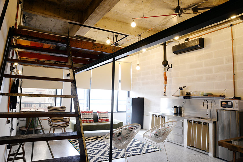 Room 2 o'clock is suitable for families of four or two couples as it comes with two queen sized beds, one on an elevated platform and another hidden in a corner and the apartment also has a spacious sitting area and kitchenette.