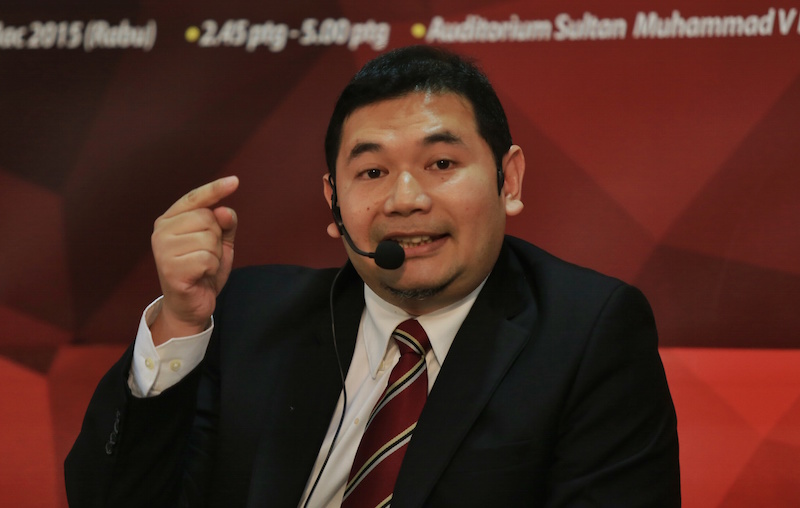 Pandan MP Rafizi Ramli speaks during the u00e2u20acu02dcApa Di Sebalik 1MDBu00e2u20acu2122 forum in Kuala Lumpur March 18, 2015. u00e2u20acu201d Picture by Saw Siow Feng