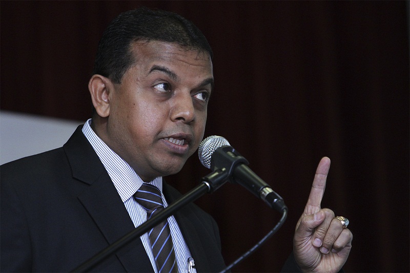 Bukit Amanu00e2u20acu2122s counter-terrorism director Datuk Ayub Khan Mydin speaks during  the National Security Council briefing at the Akademi Kenegaraan in Kuala Lumpur, April 2, 2015. u00e2u20acu201d Picture by Yusof Mat Isa