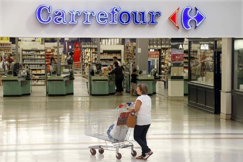 A customer at the Carrefour's Bercy hypermarket in Charenton Le Pont, near Paris, August 29, 2013. u00e2u20acu201d Reuters pic 