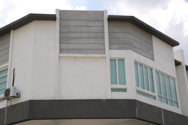 This picture taken on April 20, 2015 shows that the new church in Taman Medan has removed the cross it had put up on its facade earlier. u00e2u20acu201d Picture by Choo Choy May 