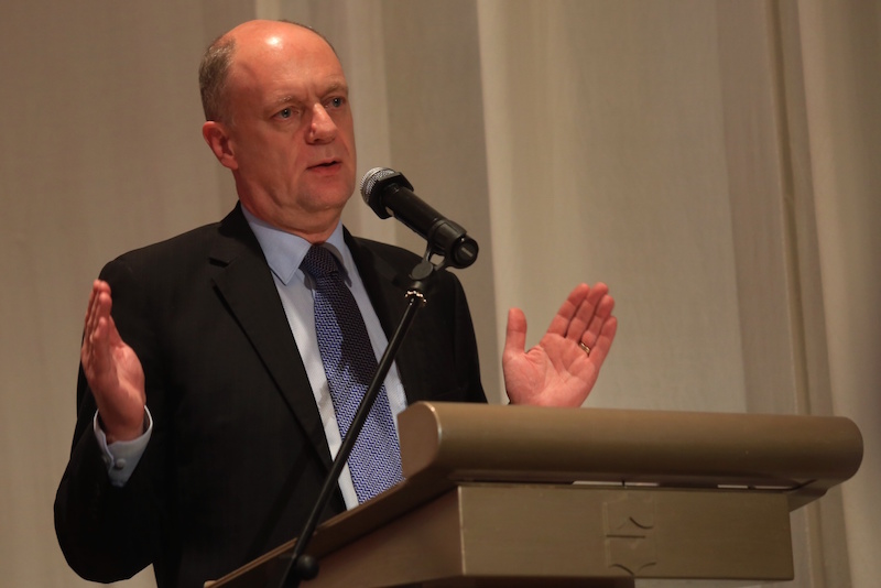 Australia Transport Safety Bureau (ATSB)u00e2u20acu2122s Chief Commissioner Martin Dolan addresses a news conference on the search for flight MH370 in Kuala Lumpur April 16, 2015. u00e2u20acu201d Picture by Saw Siow Feng