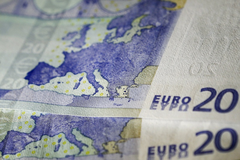 The map of Europe is depicted on a twenty euro banknote in this photo illustration taken in Athens, Greece May 23, 2015. u00e2u20acu201d Reuters pic