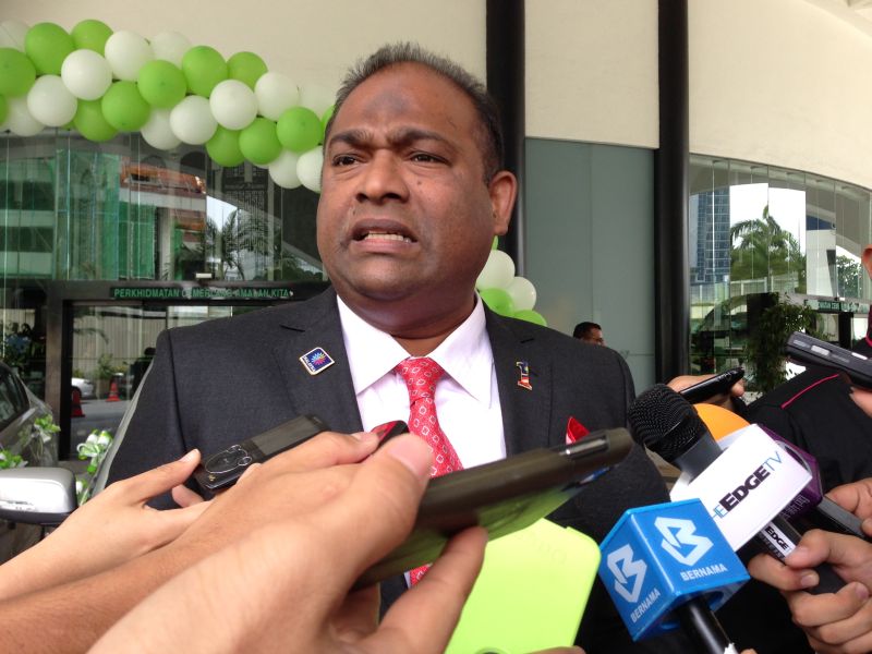 Lembaga Tabung Haji chairman Datuk Seri Abdul Azeez Abdul Rahim speaks to reporters about the Tun Razak Exchange land sale. u00e2u20acu2022 Picture by Melissa Chi