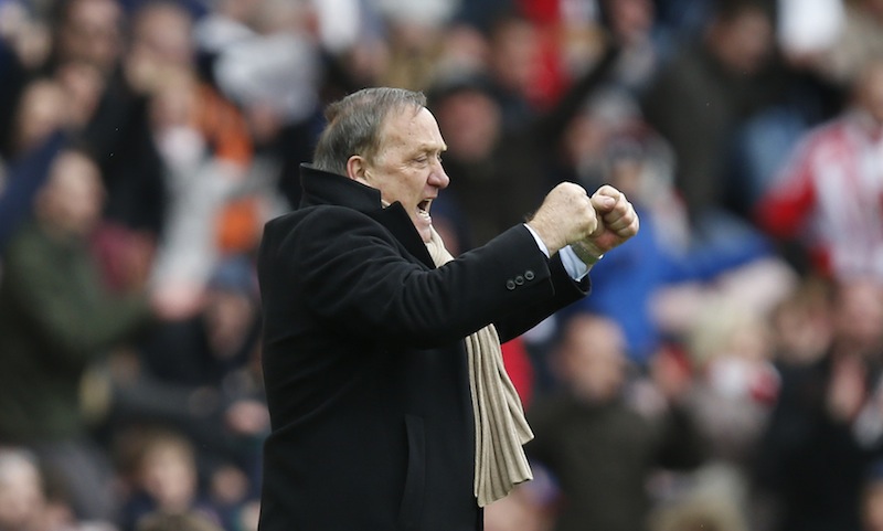 Sunderland manager Dick Advocaat celebrates at the end of the Barclays Premier League match between Sunderland and Southampton at the Stadium of Light, May 2, 2015. u00c2u00a0u00e2u20acu201d Reuters pic