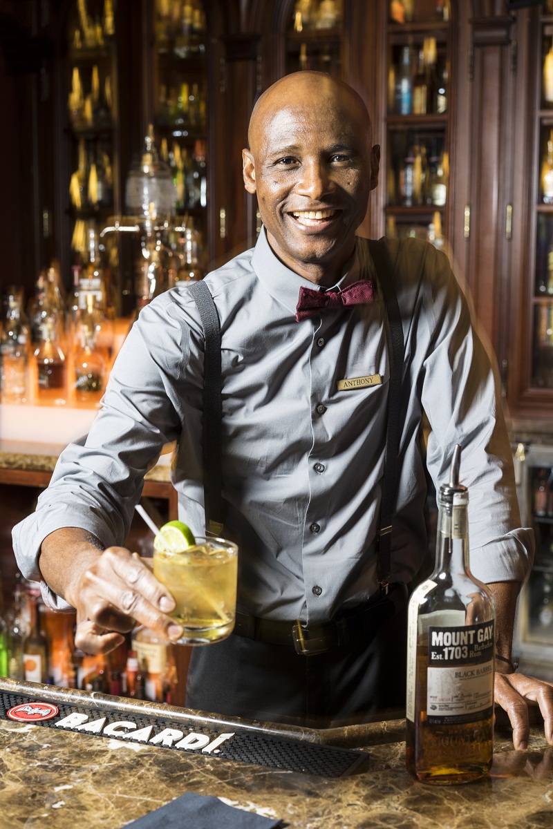 Beyond gin and tonic: Bartenders experiment with the classic summer ...