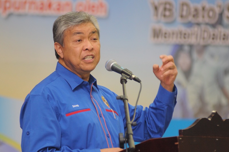Datuk Seri Dr Ahmad Zahid Hamidi addresses the crowd during the Workersu00e2u20acu2122 Day Gathering at Politeknik Seberang Perai in Penang. May 5, 2015. u00e2u20acu201d Picture by K.E. Ooi  