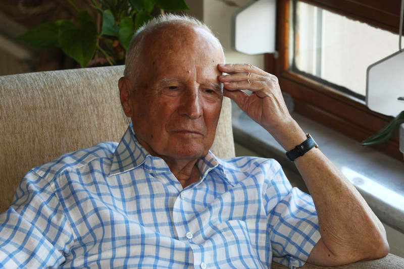 Turkey's former Army Commander General Kenan Evren, one of the leaders of the 1980 Turkish coup, siting in his home in Ankara, September 4, 2010. u00e2u20acu201d AFP pic