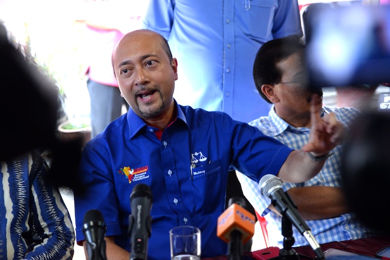 Kedah Menteri Besar Datuk Seri Mukhriz Mahathir gesture during the press conference, May 4, 2015. u00e2u20acu201du00c2u00a0Picture by K.E. Ooi