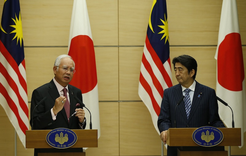 Najib and Japan's Prime Minister Shinzo Abe attend their joint news conference at Abe's official residence in Tokyo on May 25, 2015. u00e2u20acu201du00c2u00a0AFP pic