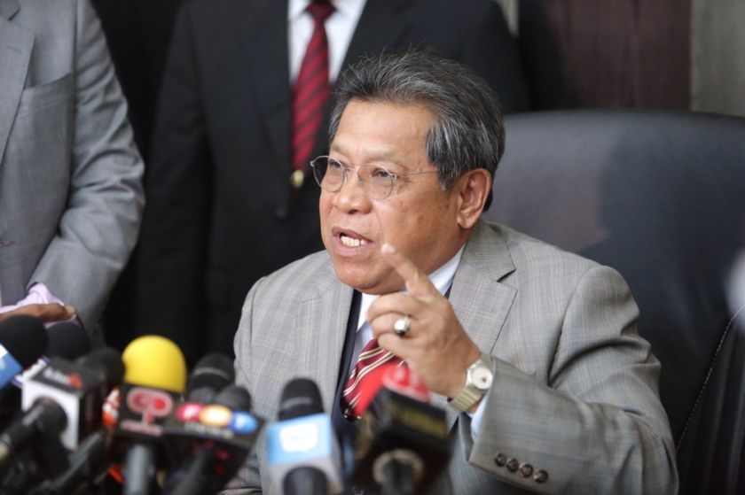 Tan Sri Datuk Seri Panglima Pandikar Amin Mulia speaks at a press conference at his residence in Bukit Tunku, May 19, 2015. u00e2u20acu201d Picture by Choo Choy May