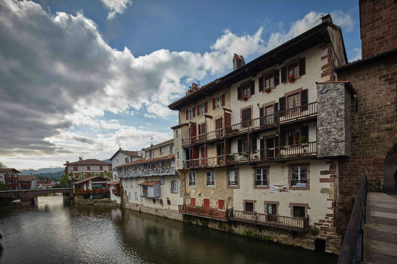 St.-Jean-Pied-de-Port, founded in the 13th century as a commercial, military and religious crossroad.