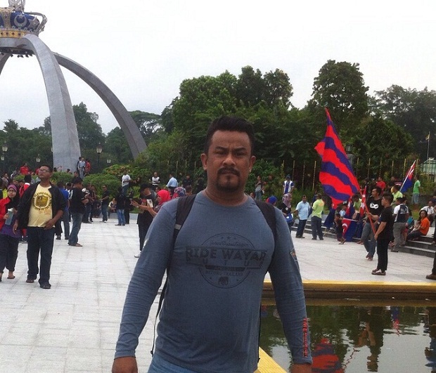 Johorean Mohd Azraei Mahmud, 39, said he attended the rally to show his loyalty to the Johor state. 