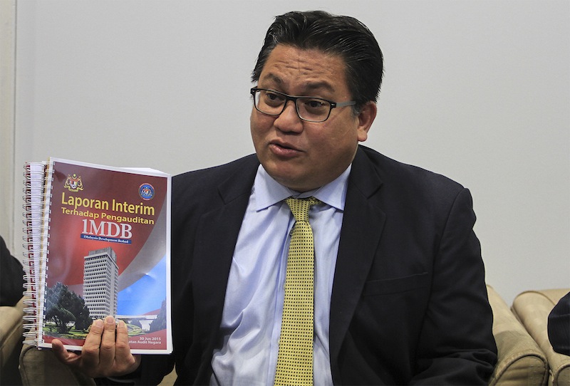 PAC chairman Datuk Nur Jazlan Mohamed speaks to member of the media during a press conference at Parliament in Kuala Lumpur, July 9, 2015. u00e2u20acu201d Picture by Yusof Mat Isa 