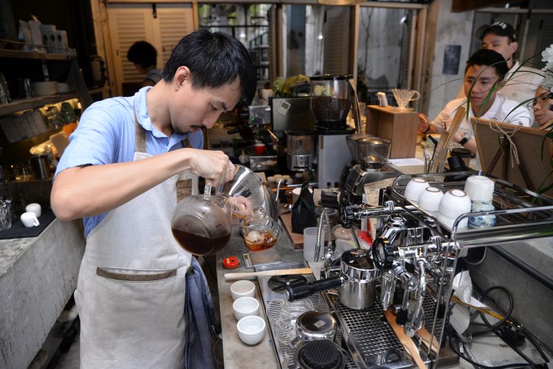Getting a cup of cappuccino in an expatriate area of the city costs US$3.90 this year in Kuala Lumpur, a gradual increase from US$3.80 last year and US$3.70 five years ago in 2014. — Picture by KE Ooi