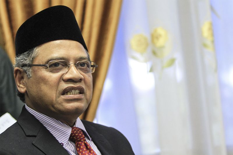 Director-General of JAKIM, Datuk Haji Othman Mustapha speaks at a conference on Malaysian Islamic Economic And Finance in ILIM, Bangi, July 29, 2015. u00e2u20acu201d Picture by Yusof Mat Isa