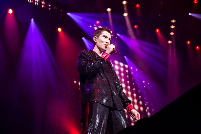 Jam Hsiao in what looks like shimmery black pyjamas. u00e2u20acu201d TODAY pic