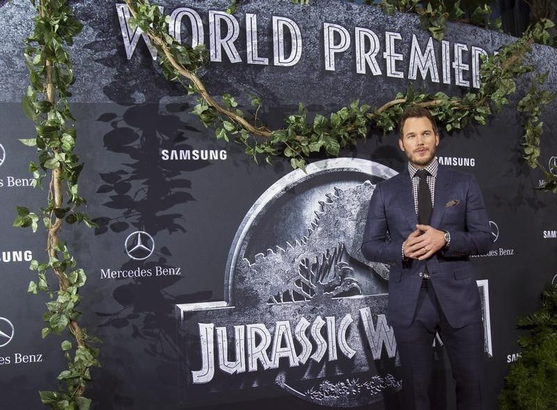 Cast member Chris Pratt poses at the premiere of 'Jurassic World' in Hollywood, California, June 9, 2015. u00e2u20acu201d Reuters pic