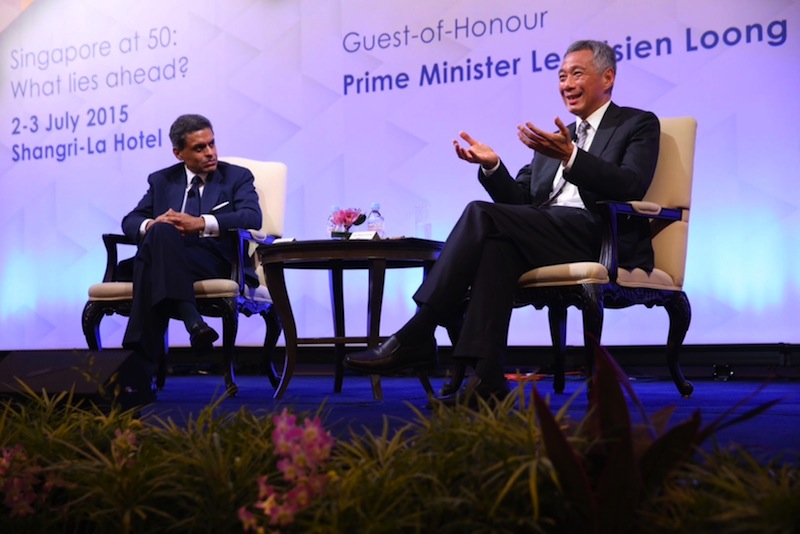 PM Lee Hsien Loong speaking at the opening dinner of the SG50+ Conference moderated by Fareed Zakaria. u00e2u20acu201du00c2u00a0TODAY pic