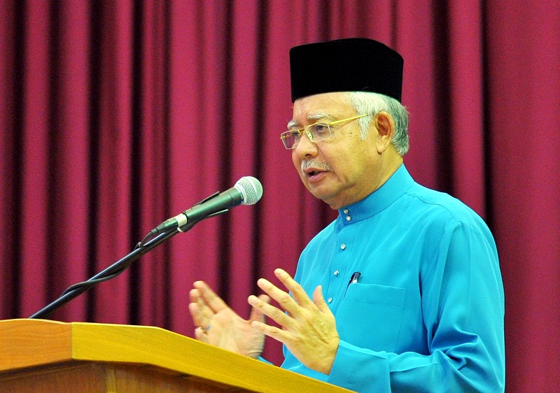 Prime Minister Datuk Seri Najib Razak gives a speech during the International Wasatiyyah Seminar 2015 in Kuala Lumpur, August 18, 2015. u00e2u20acu201d Bernama pic