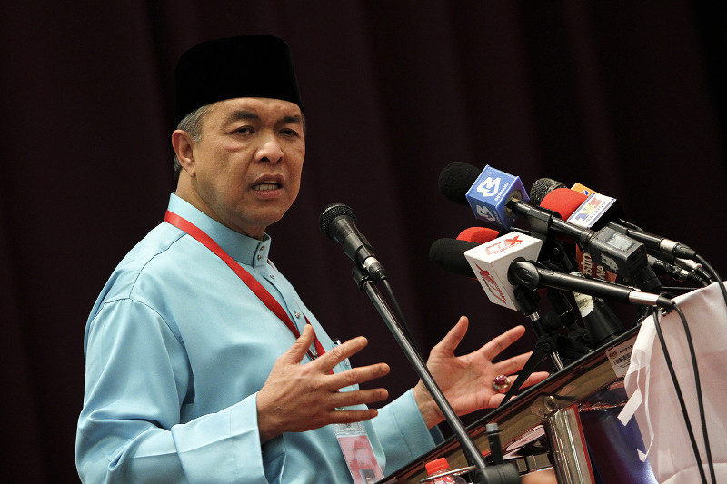 Deputy Prime Minister Datuk Seri Dr Ahmad Zahid Hamidi deliver his keynote address during Umno Putrajaya division delegates' meeting in Putrajaya, August 26, 2015. u00e2u20acu201d Picture by Yusof Mat Isa