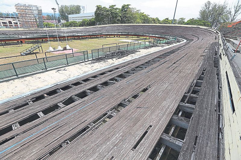 Khairy wants MSC to have stake in Velodrome Rakyatu00e2u20acu2122s management. u00e2u20acu201d File pic