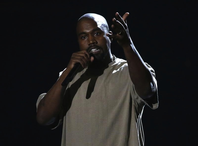 Kanye West accepts the Video Vanguard Award at the 2015 MTV Video Music Awards in Los Angeles, California, August 30, 2015. u00e2u20acu201d Reuters pic