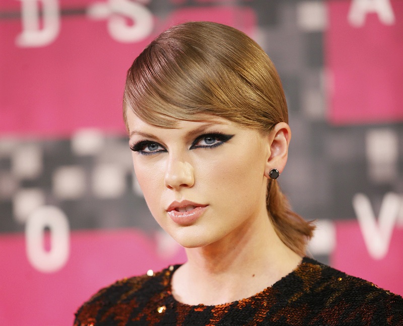 Taylor Swift arrives at the 2015 MTV Video Music Awards in Los Angeles, California, August 31, 2015. u00e2u20acu201d Reuters pic