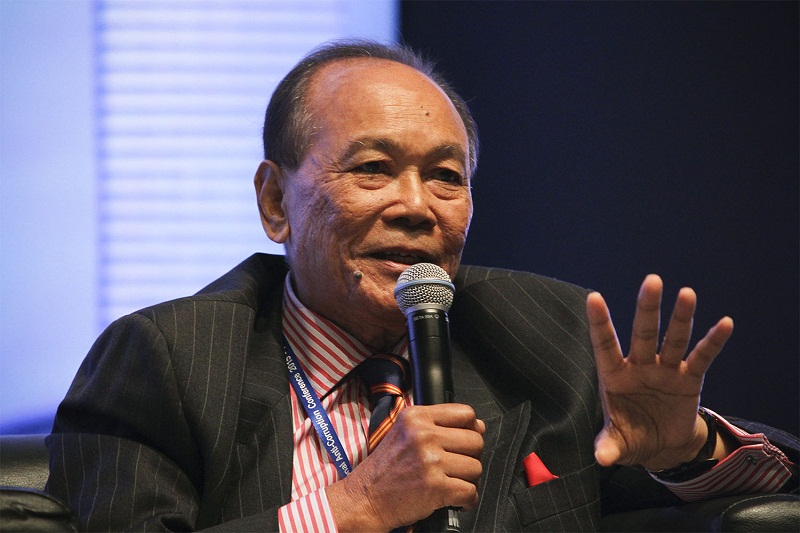 Chairman of Anti-Corruption Advisory Board (MACC), Tunku Abdul Aziz Tunku Ibrahim, delivers a speech at the International Anti-Corruption Conference, in Putrajaya, September 4, 2015. u00e2u20acu201d Picture by Yusof Mat Isa