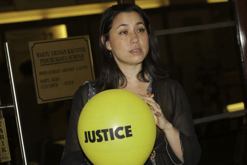 ‘Balloon girl’ Bilqis Hijjas at the Majistrate Court, September 23, 2015. ― Picture by Yusof Mat Isa