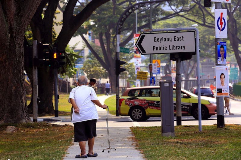 An elderly man at Geylang East Central on Sept 6, 2015. u00e2u20acu201d TODAY pic