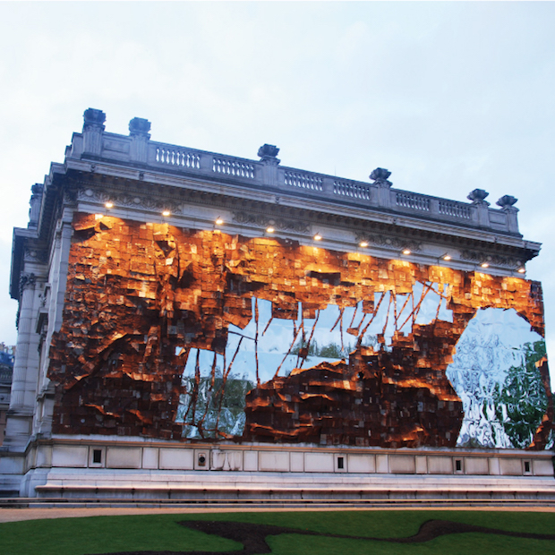 ‘El Anatsui, Bleeding Takari II, 2007’ is on show at Who Interprets the World? at The Contemporary in Kanazawa, Japan. — Picture via 21st Century Museum of Contemporary Art, Kanazawa, Japan