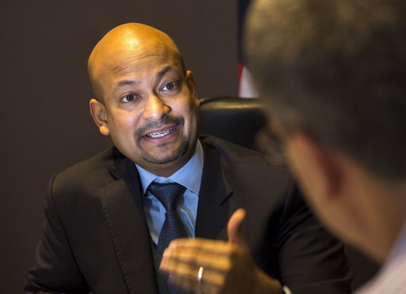 1MD president and group executive director Arul Kanda Kandasamy talks to a journalist at his office in Kuala Lumpur September 29, 2015. REUTERS/Ahmad Yusni