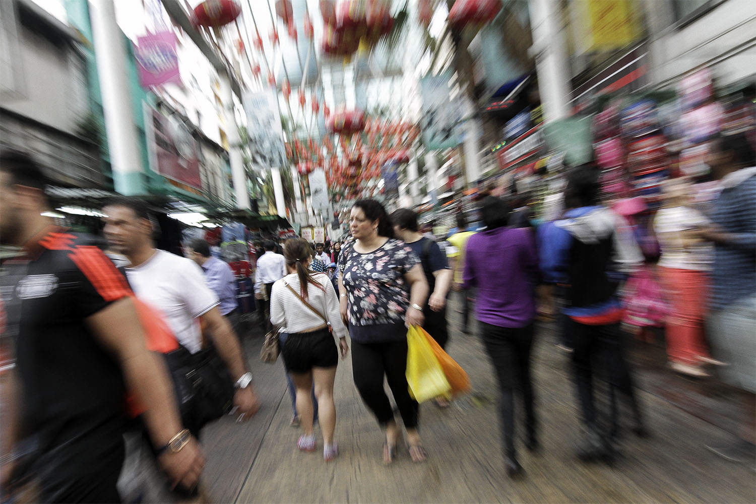 Tourists shopping at the popular tourist spot Petaling Street, Kuala Lumpur, September 17, 2015. u00e2u20acu201d Picture by Yusof Mat Isan