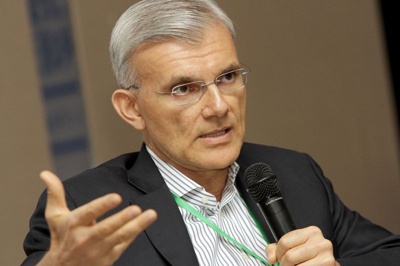 Dr Razeen Sally speaks during IDEAS Liberalism Conference in Kuala Lumpur, September 19, 2015. u00e2u20acu2022 Picture by Yusof Mat Isa 