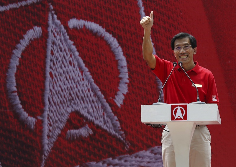 Secretary-General of the opposition Singapore Democratic Party (SDP) Chee Soon Juan addresses the audience during a lunchtime rally at the central business district in Singapore September 7, 2015. u00e2u20acu201d Reuters pic
