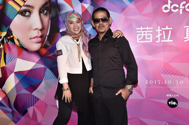 Shila Amzah and her father Amir Amzah, better known as singer ND Lala, at the announcement of her Hong Kong concert in this photo taken from Shila Amzah's Facebook page.