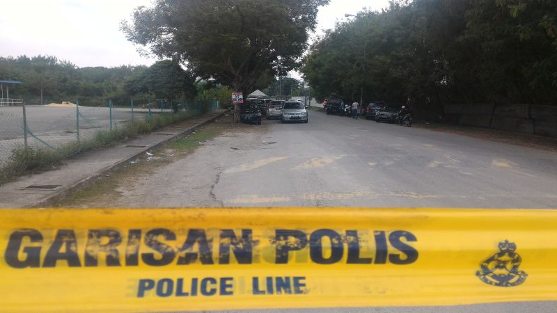Police have set up a temporary camp where they found a body in an oil barrel, September 16, 2015. u00e2u20acu2022 Picture by Joseph Sipalan