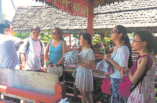 Previous holiday periods had seen thousands of Chinese tourists visiting Malaysia. u00e2u20acu201d Picture by Bernama