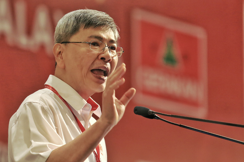 Gerakan president Datuk Mah Siew Keong speaking during the partyu00e2u20acu2122s 44th National Delegates Conference at the Setia Convention Centre, Shah Alam, Oct 18, 2015. u00e2u20acu201d Picture by Saw Siow Feng