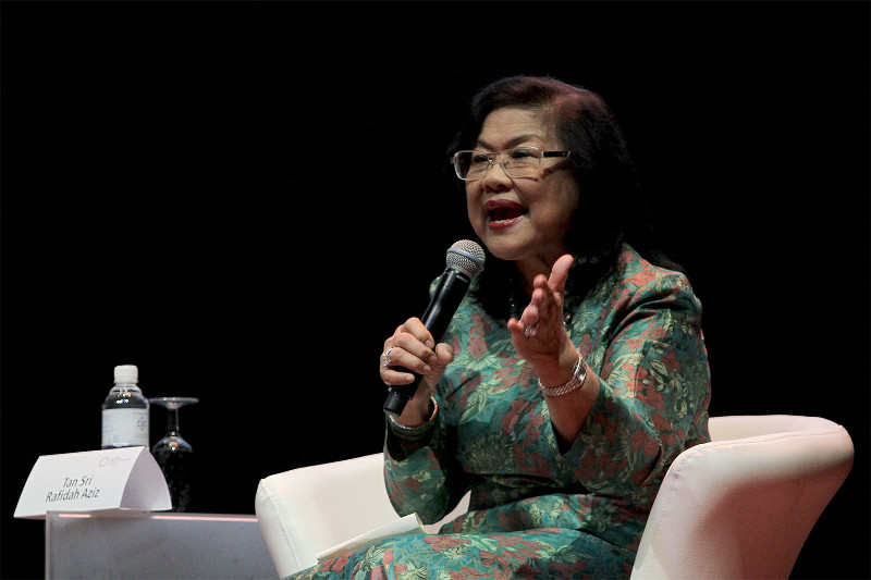Tan Sri Rafidah Aziz speaks at the Global Transformation Forum at the Kuala Lumpur Convention Centre in Kuala Lumpur, October 22, 2015. u00e2u20acu201d Picture by Yusof Mat Isa