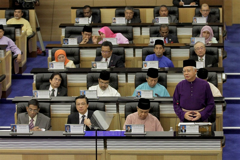 Prime Minister Datuk Seri Najib Razak tables the 2016 budget at Parliament in Kuala Lumpur, October 23, 2015. u00e2u20acu201d Picture by Yusof Mat Isa