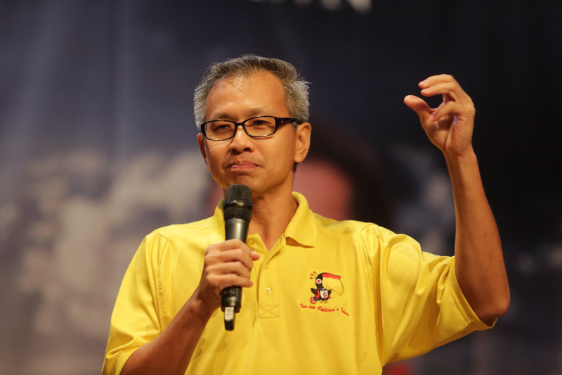 Tony Pua speaking during Parti Amanah Negarau00e2u20acu2122s fundraising dinner in Kuala Lumpur, Oct 7, 2015. u00e2u20acu201d Picture by Choo Choy May
