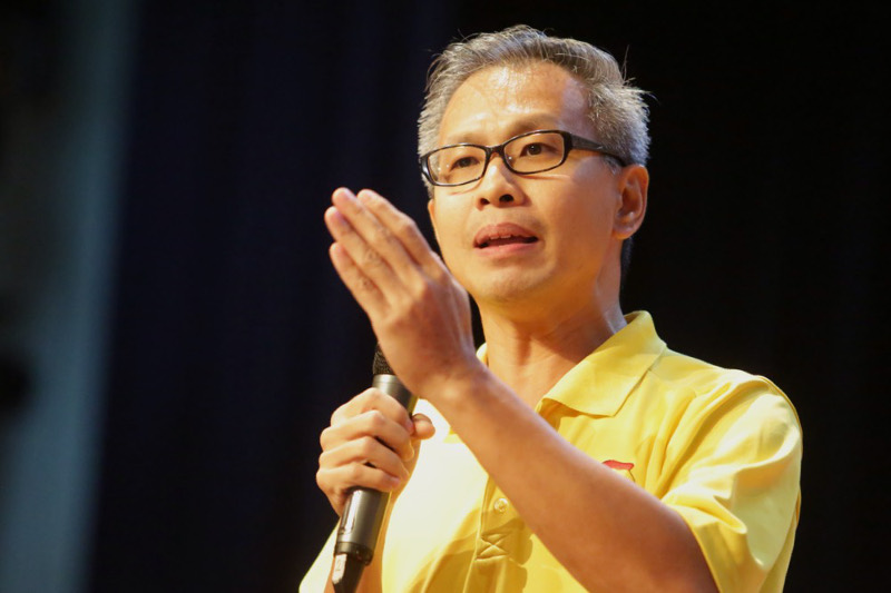 Tony Pua speaking during Parti Amanah Negarau00e2u20acu2122s fundraising dinner in Kuala Lumpur, Oct 7, 2015. u00e2u20acu201d Picture by Choo Choy May