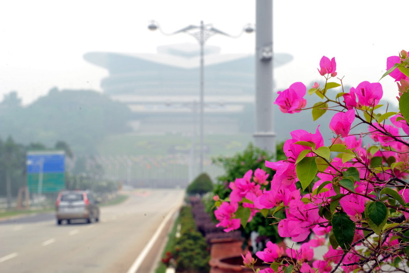 File picture shows the Putrajaya International Convention Centre shrouded in haze on October 3, 2015. u00e2u20acu201d Bernama pic