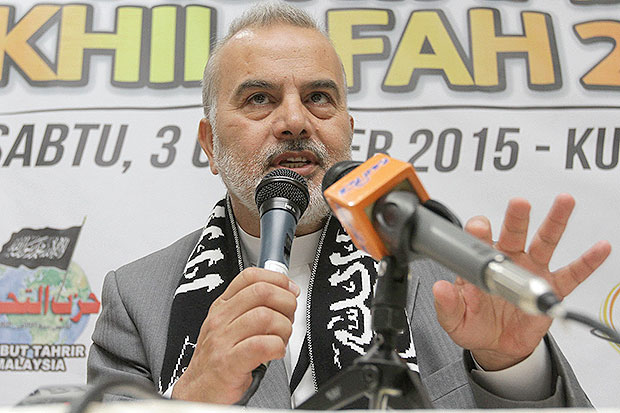 HTu00e2u20acu2122s international spokesman Osman Bakhash speaking to members of the media during a press conference in Seri Kembangan. u00e2u20acu201d Picture by Yusof Mat Isa