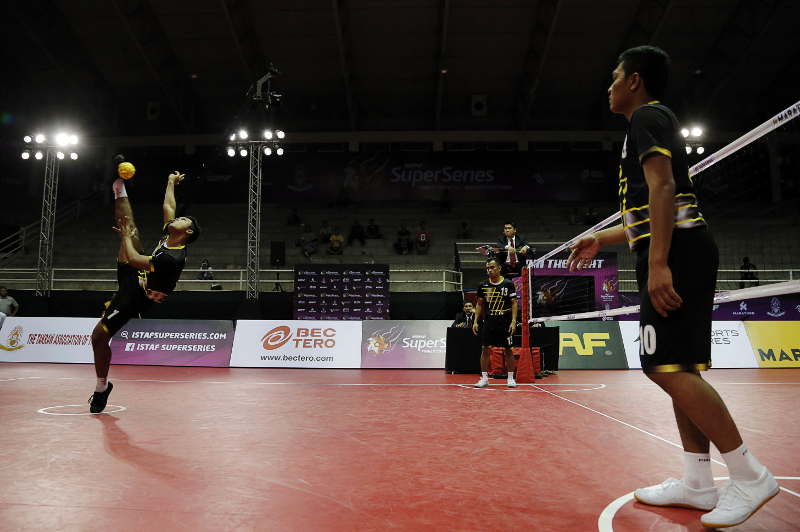 Malaysia's Ahmad Aizat Azmi serves during their sepak takraw group stage match against South Korea during the ISTAF Super Series Finals in Thailand, October 21, 2015. u00e2u20acu201d Reuters pic