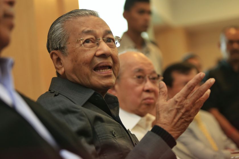 Mahathir claimed that the arrest, detention and subsequent charges against Datuk Seri Khairuddin Abu Hassan and his lawyer Matthias Chang is a clear sign of disrespect for the rule of law. u00e2u20acu201d Picture by Saw Siow Feng