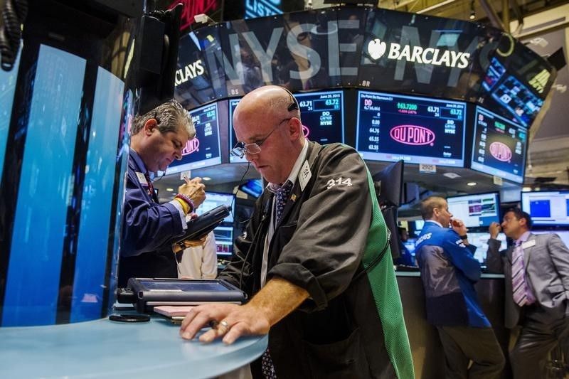 Traders work on the floor of the New York Stock Exchange shortly before the closing bell, June 29, 2015. u00e2u20acu201d Reuters pic